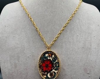 Unusual hand painted pendant roses flower design on gold tone chain