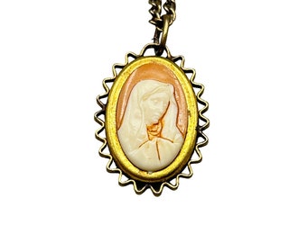 Vtg Italy Religious Medal Necklace Our Lady Pray For Us Virgin Mary Cameo Style