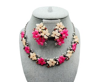 Vintage CLAUDETTE Pink Flowers Necklace And Clip Earrings Mid Century Plastic