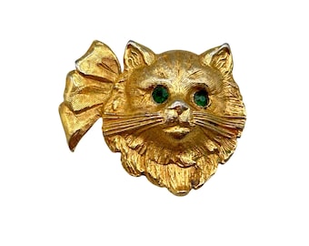 Signed NAPIER Cat Pin Brooch Gold Tone Cat With Green Eyes Ribbon Bow Textured