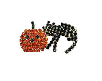 Vintage HALLOWEEN Pin Brooch Rhinestones Black Cat With Jack O Lantern Pumpkin