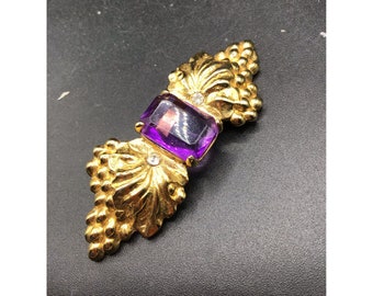 Vintage Delicate Brooch Purple & Gold Tone Double Grape Design Amethyst Glass
