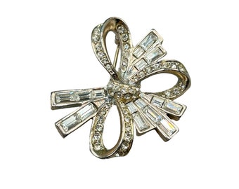 Vintage Carolee Bow Pin Brooch Silver Tone & Rhinestones Shiny Ribbon Pin Signed