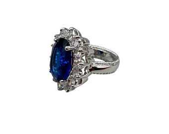KJL Ring Size 8 New In Box Sapphire Blue And Silver Tone Kenneth Jay Lane Statement Ring