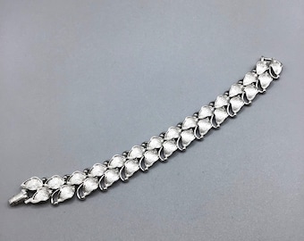 Vintage Silver Tone Leaves Bracelet 70s Costume Jewelry Textured Leaf Links