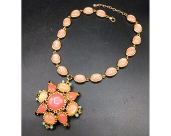 90s Pink Necklace Gold Tone Star Flower Domed Pendant Fancy Acrylic Cabochons