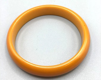 Vintage Butterscotch Bakelite Bangle Bracelet Vintage Retro Early Plastic Domed