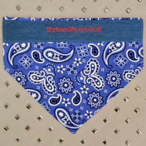 Dog Collar Scarf Bandana &quot;UrbanFarmDog&quot; Blue Bandana L - XL Over The Collar Machine Embroidered