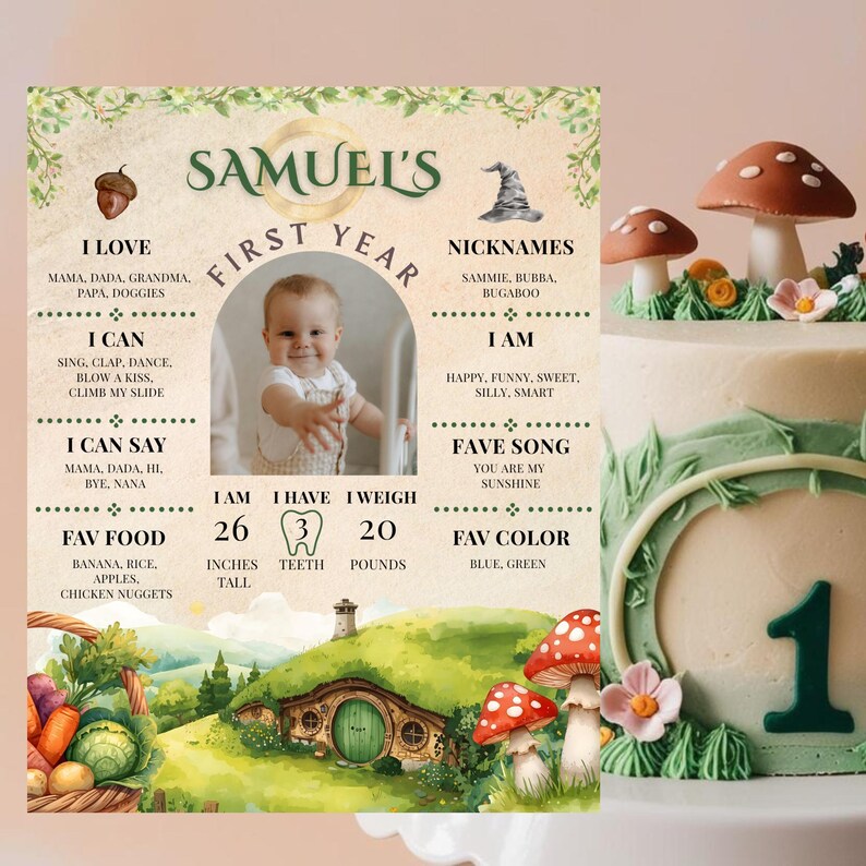 Puede incluir: Un letrero personalizado del primer cumplea&ntilde;os con el nombre "Samuel's" en la parte superior. El letrero incluye una foto de un beb&eacute;, medidas, cosas favoritas y un pastel con el n&uacute;mero uno. El letrero mide 66 cm de alto.