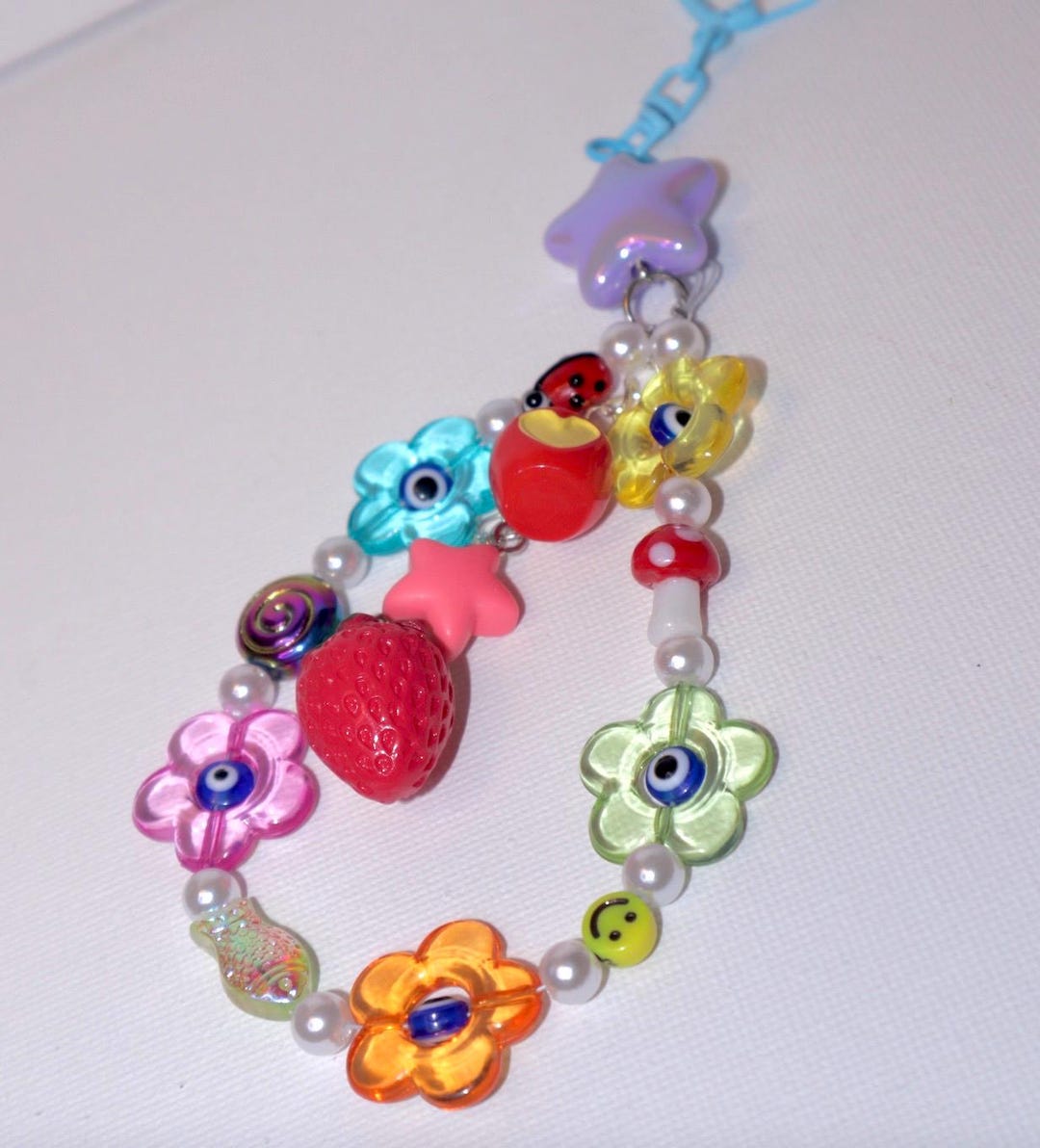 Kidcore Keychains Handmade Multicoloured Kidcore Aesthetic Beaded Flower and Purple Heart ...
