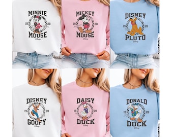 Suéteres familiares vintage de Mickey y sus amigos, sudaderas a juego para el viaje familiar a Disneyland, jerseys de cuello redondo para parejas, suéteres infantiles de Mickey Co.