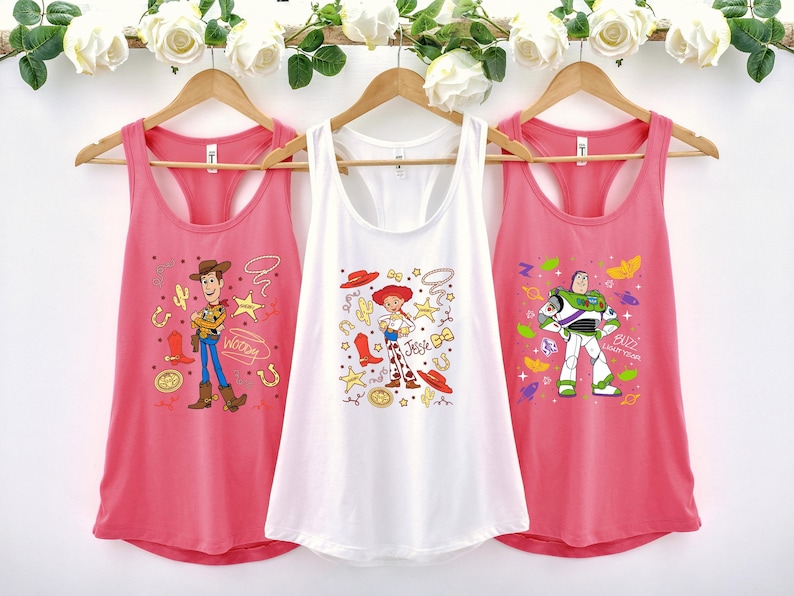 Camisetas sin mangas estilo racerback a juego de Toy Story, camisetas sin mangas grupales de Toy Story con Woody, Jessie, Buzz, Alien y Bullseye, camisetas lindas para mujer, camisetas sin mangas de películas para niñas imagen 2