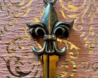 royal fleur de lis with aroura borealis swarovski crystals key blank
