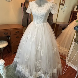 Vintage 1950&#39;s A-Line Wedding Dress (002)