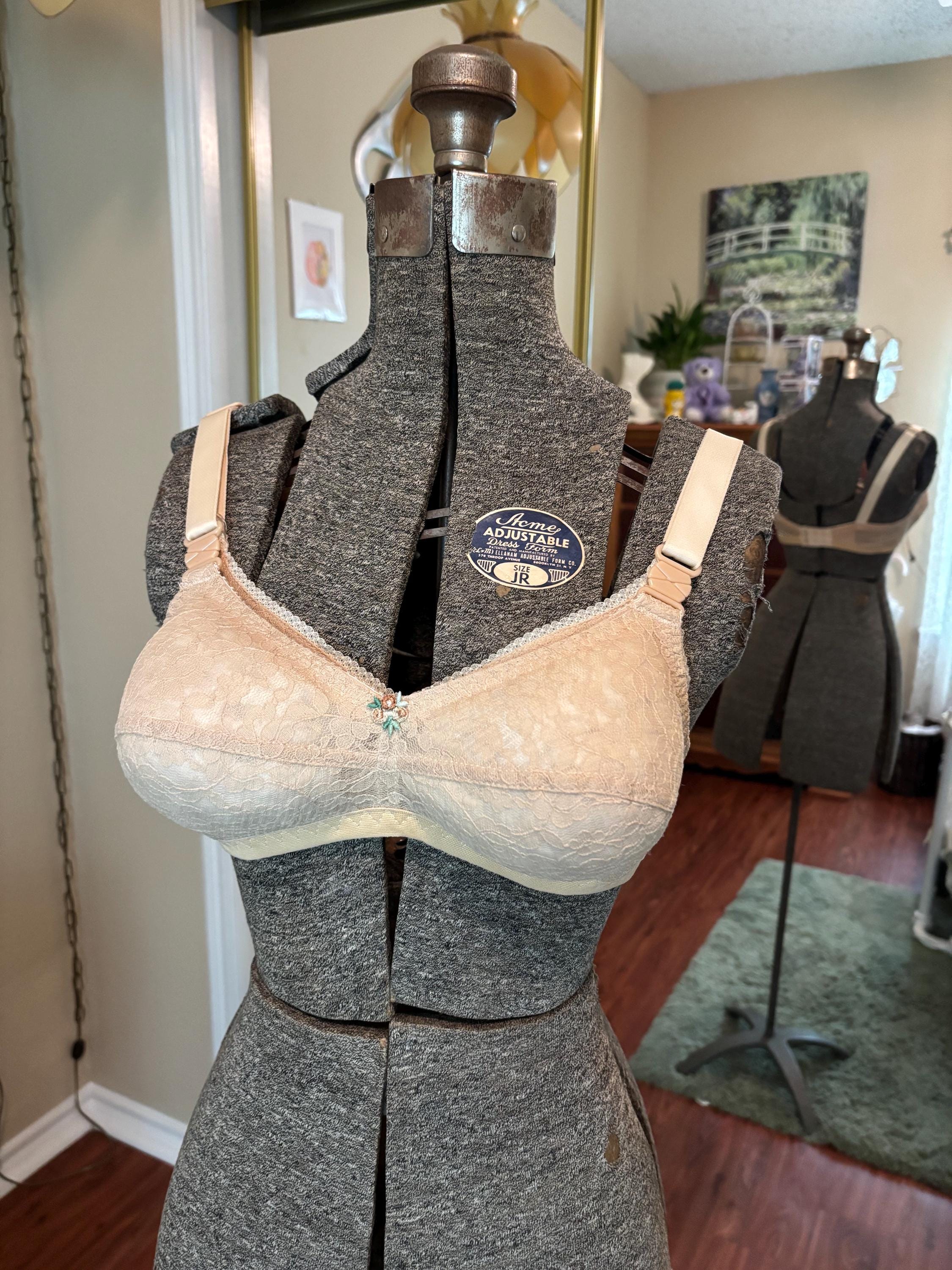 Vintage Bullet Bra | 30D | 35 Inch Bust | Jeunique (036) - Etsy