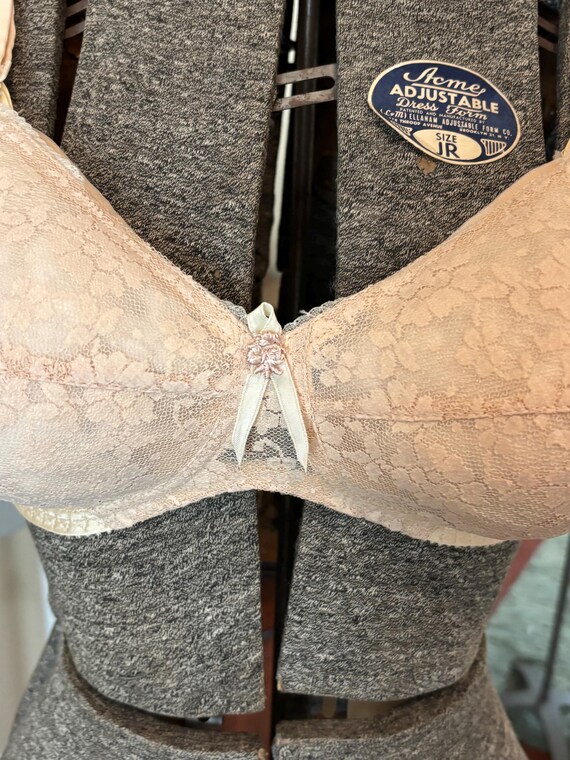 Vintage Bullet Bra | 34D | 38.5 Inch Bust | Jeunique (053) View 5