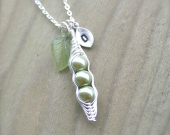 Collar para mamá, Collar de vaina de guisantes, Tres guisantes en una vaina, Collar para nueva mamá, Joyería de vaina de guisantes, Collar para hermana, Regalo de Navidad