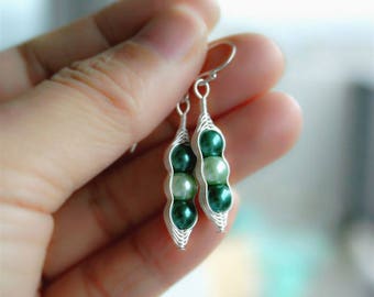 Three peas in pod earrings, Pea pod earrings, Personalized earrings, Peapod jewelry, Silver pea pod, Gift for mother, Birthstone earrings