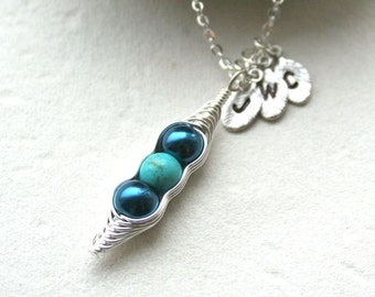 Collar de vaina de guisantes, collar para madres, collar para hijas, 3 guisantes en una vaina, collar con inicial, joyería de vaina de guisantes, collar para mamá primeriza, regalo de Navidad