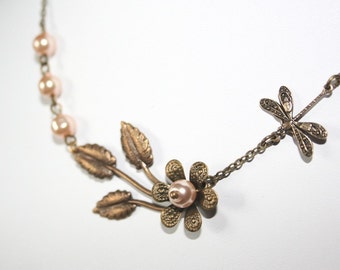 Dragonfly Necklace,  Autumn Leaf Necklace,  Mothers Day Gift, Dragonfly Jewelry, Nature Jewelry