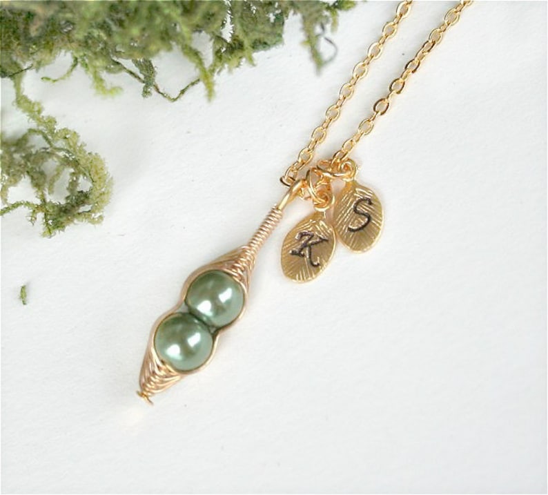 Pea Pod Necklace, Two Peas In a Pod, Gold Pea Pod Necklace, Initial Peapod Necklace, Mothers necklace, Peapod Jewelry, Daughter Necklace image 2