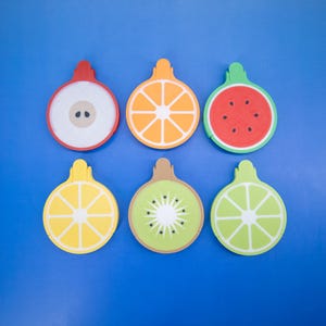 Sippy Cap Can Lids – Set of 6 Reusable Spill-Proof Fruit Drink Lids, Universal Fit for Soda Cans and Beer Cans
