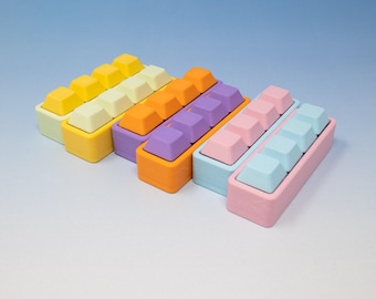 Fidget Toy pastelkleurige sleutelhanger: 4 toetsen clicky 3D-geprint sensorisch ASMR ADHD Stressverlichting aanpasbaar