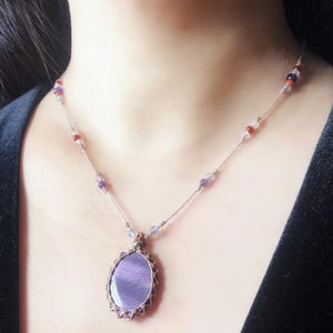 Collier macramé coquille nacrée violette et pierres naturelles | Double face | Améthyste, quartz rose, agate, aventurine, pierre de lune