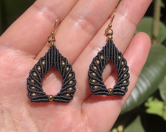 Orecchini “Flame Aura” – semicerchio o ovale, perline MIYUKI dorate, filo cerato impermeabile, regalo personalizzabile ipoallergenico