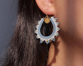 Orecchini micro-macramè a goccia in oro con motivi a punta e perline MIYUKI | colori personalizzabili | regalo boho per lei