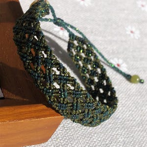 Zusätzliches Makramee-Armband mit durchbrochenem Schachbrettmuster – dünne, glänzende Wachskordel – Muschelverschluss – verstellbar, unisex, wasserdicht Bild 13