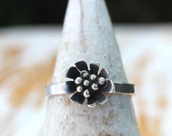 Daisy Ring - Wild and Free Daisy Ring - Sterling Silver Flower Ring