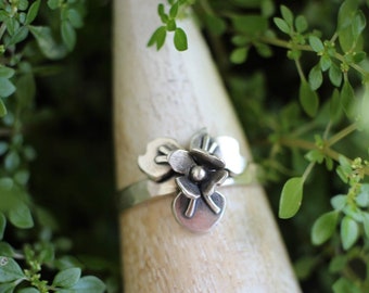 Iris Flower Ring - Iris Ring Silver Ring Statement Ring Floral Ring Boho Flower