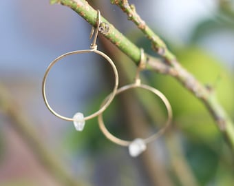 Jupiter Drops - Goud gevuld en Herkimer Diamond Hoop Oorbellen - Gold Hoop Oorbellen - Boho Bride - Bruidsoorbellen - Dunne gouden hoepels