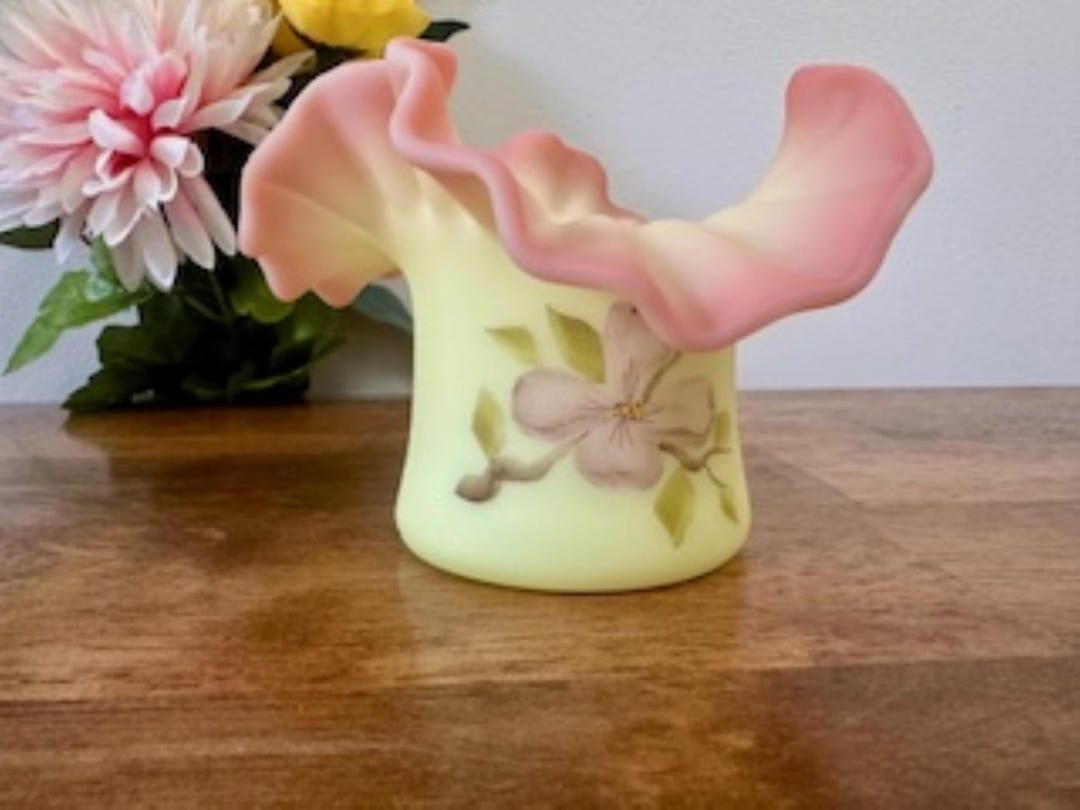 Fenton Burmese Uranium Glass Ruffled Vase Signed S Walsh Hand