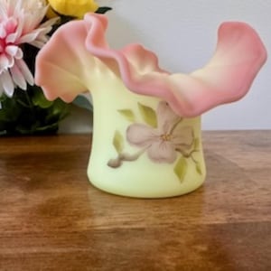 Fenton Burmese Glass Ruffled Vase Signed S. Walsh – Hand Painted Vintage Art Glass