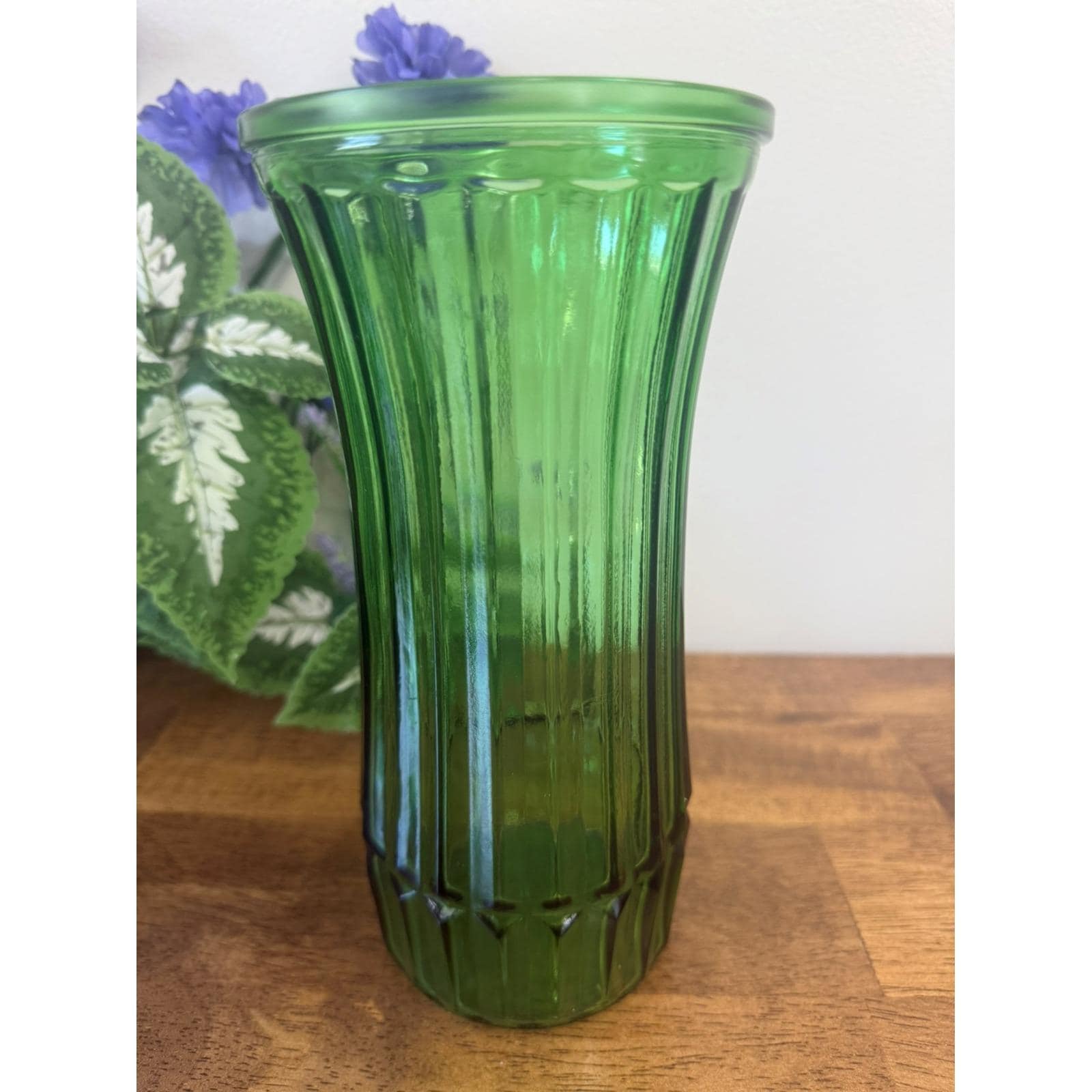 Vintage Hoosier Glass Emerald Green Vase 4088C Mid Century Retro