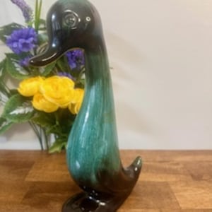 Blue Mountain Pottery Enten-Figur aus kanadischer Vintage-Keramik mit grüner Tropfglasur