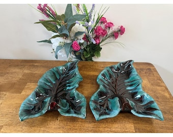 Platos de cerámica vintage de Blue Mountain con forma de hoja y esmalte verde canadiense