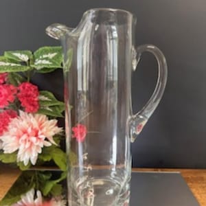 Vintage Clear Glass Pitcher Elegant Tall Spout Handle Water Juice Iced Tea Server