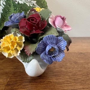エインズレイ ファインボーンチャイナ フローラルブーケアレンジメント ヴィンテージ 英国製 磁器 花