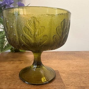Vintage Green Avocado Glass Compote Bowl MCM Pedestal Dish Leaf Pattern Textured