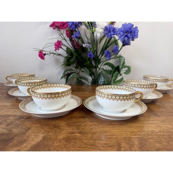 Theodore Haviland Limoges France Tea Cups and Saucers Green Gilt