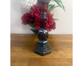 Portavelas de cristal rojo rubí Avon Cape Cod para velas de cristal prensado vintage.