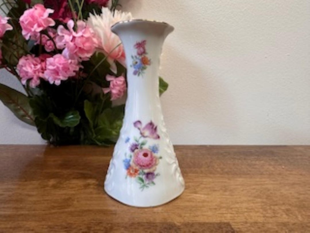 Schumann Arzberg Bavaria Porcelain Vase White Floral Gold Rim