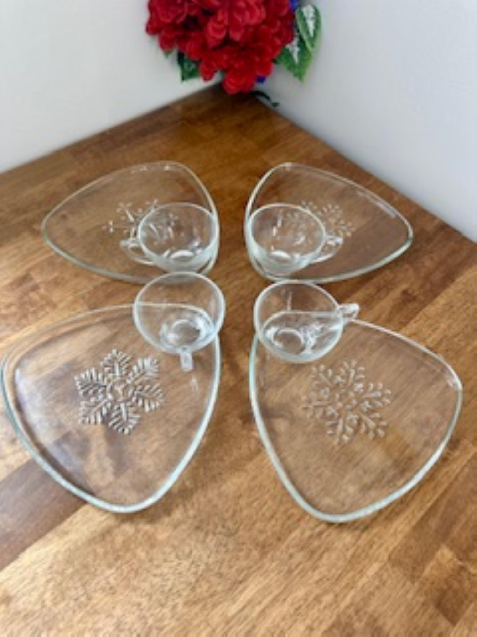 Vintage Indiana Glass Snowflake Smart Set Original Box 4 Snack