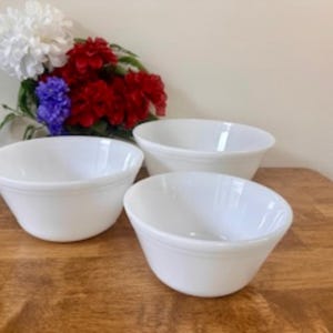 Federal Glass White Opal Nesting Bowl Set Vintage Milk Glass Mixing Bowls 1950s Kitchenware