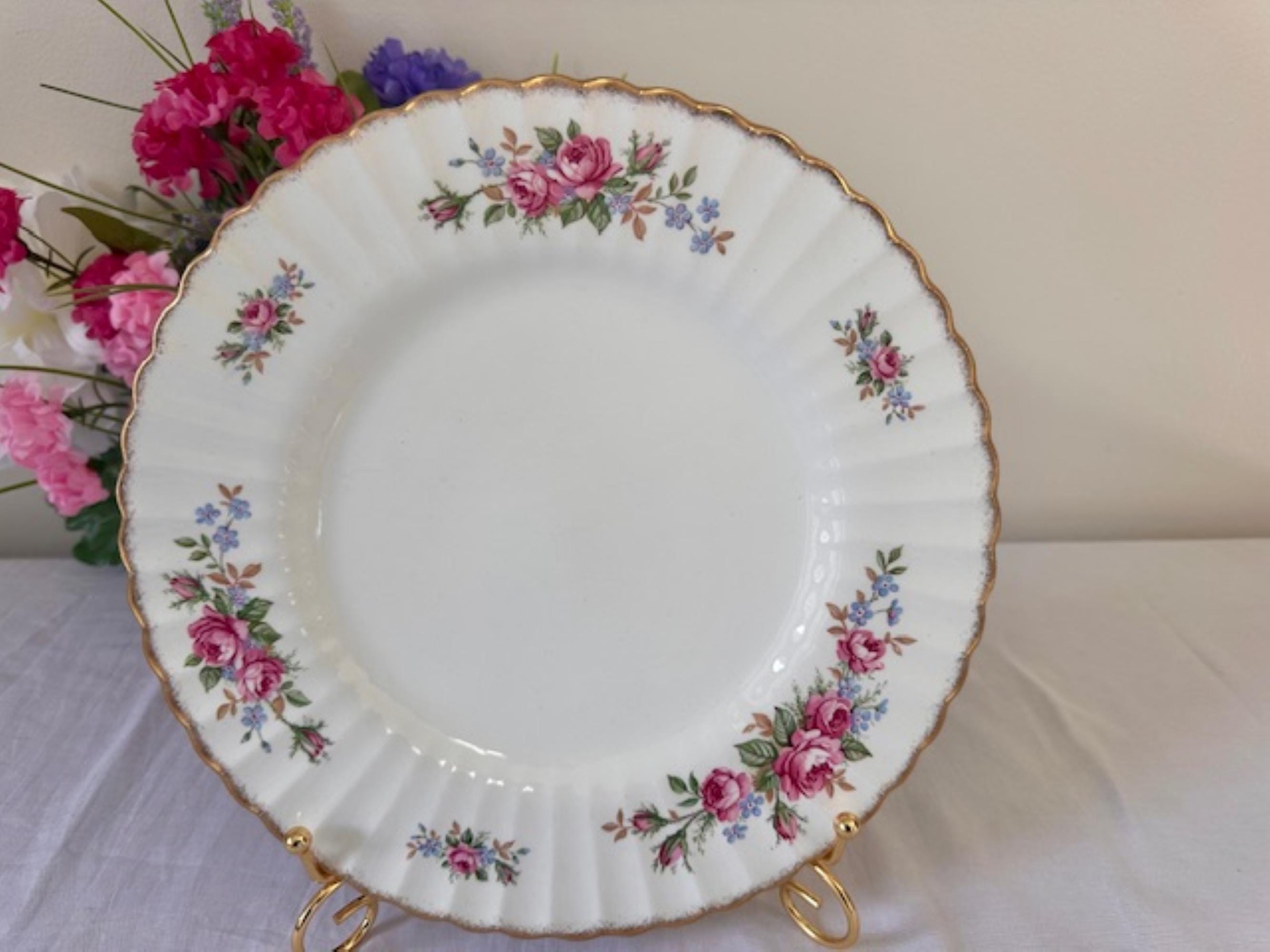 J&G Meakin Country Garden 22kt Gold Trim Plate England Vintage