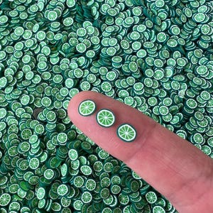 Fette di lime in miniatura da 5 mm, granelli di argilla per decorazioni/decorazioni per nail art, creazione di slime, arte fai da te, NON commestibili