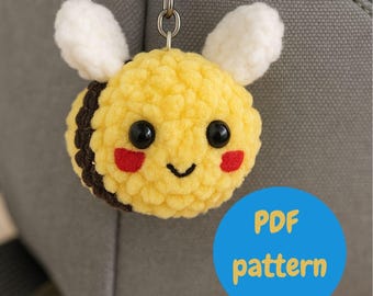 Bumblebee Crochet Keychain Pattern – Small Bee Toy (PDF)